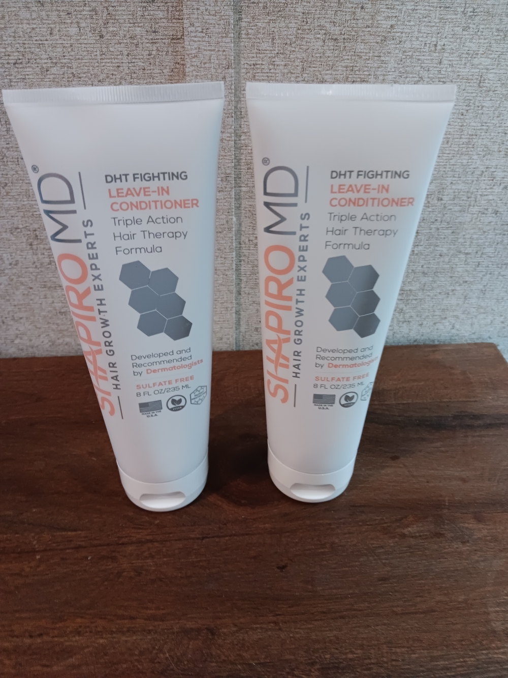 Shapiro- Fighting Leave-In Conditioner - White/Gray